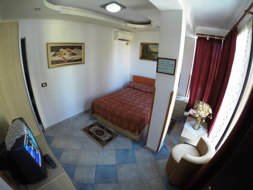 Hotel Ideal Shkodër Стая снимка